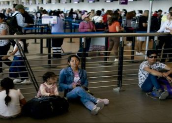 CONGRESO ORDENA RETIRAR IMAGEN DE CÉSAR ACUÑA EN TODAS LAS OFICINAS ADMINISTRATIVAS DEL PARLAMENTO
