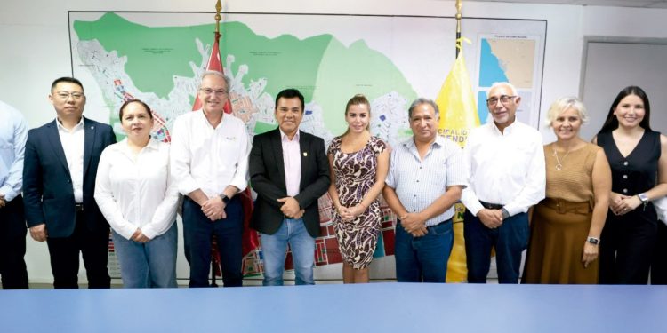 Municipalidad de Independencia y Pluz Energía mejorarán la iluminación del distrito con más de 400 luminarias LED