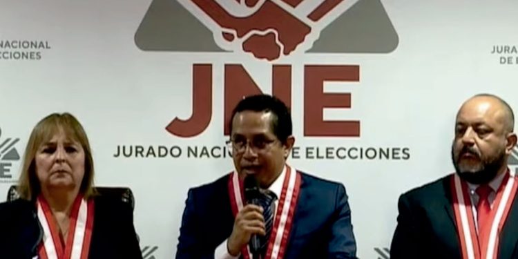 REACCIONES EN EL CONGRESO A LA PROPUESTA DE UNA “FRANJA INFORMATIVA” CON ACCIONES DEL GOBIERNO EN MEDIOS