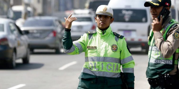 PARO DE TRANSPORTES PONE EN JAQUE AL GOBIERNO, POR SU INCAPACIDAD EN EL MANEJO DE LA INSEGURIDAD Y LA FALTA DE GARANTÍAS PARA LA CIUDADANÍA