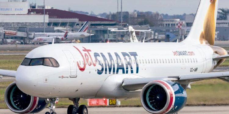 DINA BOLUARTE VISITA COLEGIO EN PIURA Y ESTUDIANTE LA ENFRENTA: “MIREN MÁS ALLÁ DE LOS DISCURSOS”