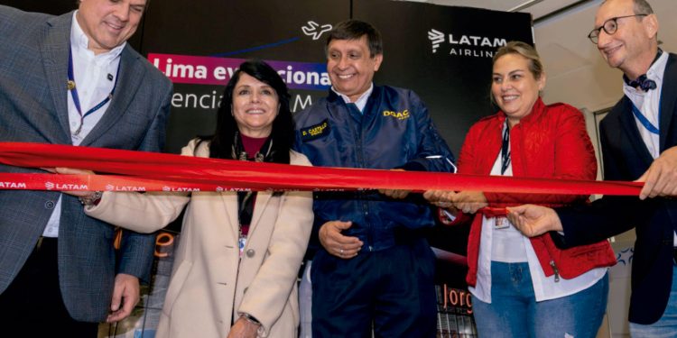 CONTRALORÍA: PRESIDENTE DE ESSALUD PRESENTÓ DOCUMENTOS “SIN SUSTENTO” PARA ACREDITAR EXPERIENCIA LABORAL Y ACCEDER AL PUESTO