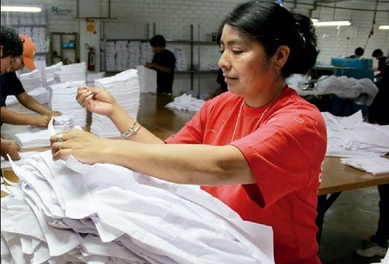 CANCILLER INDICÓ QUE DINA BOLUARTE FIRMÓ TRATADO DE ALTA MAR Y DIJO QUE ES FALSO QUE AFECTE LA SOBERANÍA DE LAS 200 MILLAS