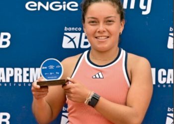 La tenista peruana Lucciana Pérez se coronó campeona en Brasil