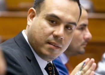 FISCALÍA ARCHIVÓ CASO CONTRA JOSÉ JERÍ POR PRESUNTA VIOLACIÓN SEXUAL