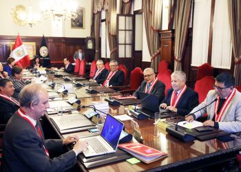 SALA PLENA DE LA CORTE SUPREMA INVOCA A PRESERVAR PRINCIPIOS DE SEPARACIÓN Y COLABORACIÓN ENTRE PODERES PÚBLICOS