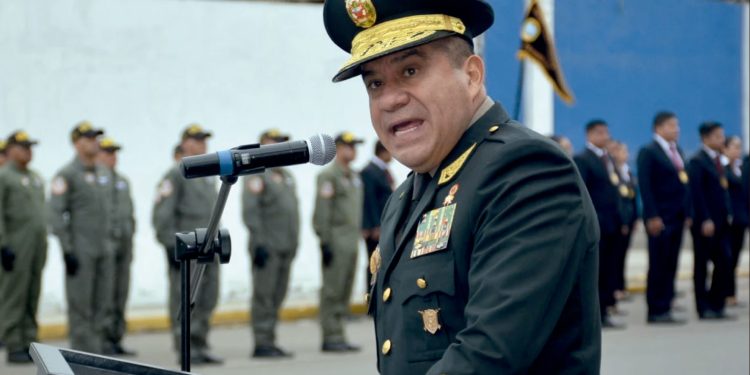 ARRIOLA ANUNCIA QUE LA POLICÍA “LIMPIARÁ” SU PROPIA INSTITUCIÓN ANTE “INFILTRADOS”: “LAS EVIDENCIAS SON INCUESTIONABLES”