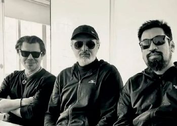 ERNESTO ÁLVAREZ PIDIÓ PRESENTARSE ANTE EL PLENO DEL CONGRESO EL 22 DE OCTUBRE PARA PLANTEAR CUESTIÓN DE CONFIANZA