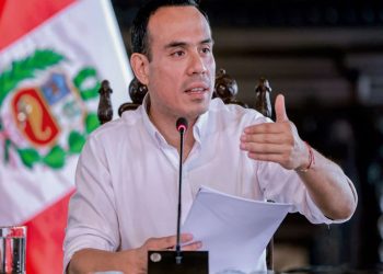 PRESIDENTE JERÍ DICE QUE ESTÁ “CONSTRUYENDO UN NUEVO GABINETE”: “SE ESTÁ VIENDO CON LA DEBIDA RESPONSABILIDAD”