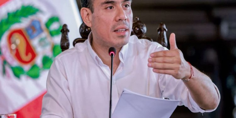 PRESIDENTE JERÍ DICE QUE ESTÁ “CONSTRUYENDO UN NUEVO GABINETE”: “SE ESTÁ VIENDO CON LA DEBIDA RESPONSABILIDAD”