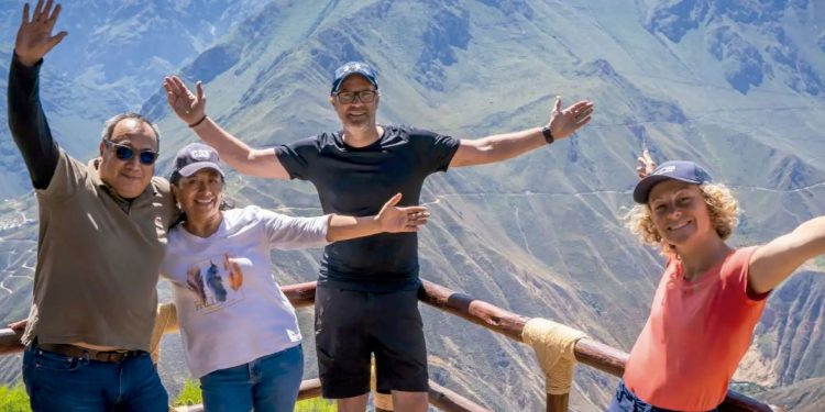 CANCILLER HUGO DE ZELA ACLARA QUE “HIPÓTESIS” DE ENTRAR A LA EMBAJADA DE MÉXICO POR LA FUERZA “NO SE VA A DAR”