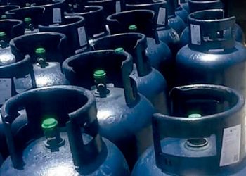 PAYASADA OFICIAL: PRESIDENTE JOSÉ JERÍ MONITOREA TRASLADO DE ERICK MORENO, ALIAS “EL MONSTRUO”