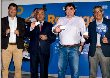 DESAZÓN EN EL GABINETE POR LA FORMA CLANDESTINA DE JOSÉ JERÍ DE REUNIRSE CON UN EMPRESARIO CHINO Y PROVEEDOR DEL ESTADO