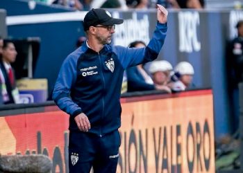 JEAN FERRARI ASEGURÓ QUE EN LA PRIMERA SEMANA DE ENERO “PRÁCTICAMENTE” SE DEFINIRÁ AL NUEVO TÉCNICO DE PERÚ