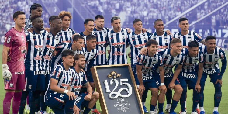 ¡Tradición del pueblo! Alianza Lima cumple hoy 125 años de rica pasión futbolística