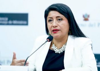 DENISSE MIRALLES NIEGA CUOTAS POLÍTICAS EN EL GABINETE Y ALISTA REUNIÓN CON EL MININTER Y LA PNP PARA AGILIZAR ESTRATEGIA DE SEGURIDAD