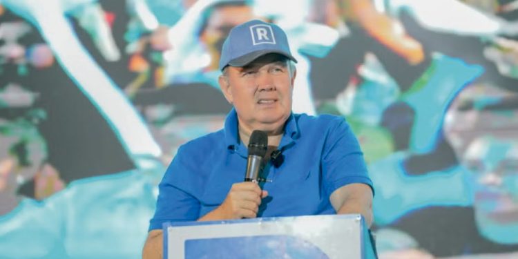 JOSÉ JERÍ RECONOCE QUE SU AMIGA TRABAJÓ PARA ÉL EN EL CONGRESO Y LE PAGÓ DE SU BOLSILLO: “NO HAY NADA IRREGULAR”