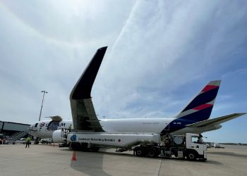 PRESIDENTE BALCÁZAR Y CANCILLER DE ZELA DIALOGARON CON JEFE DE OBSERVADORES DE LA OEA