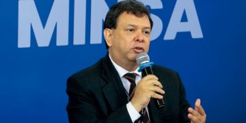 PRESIDENTE BALCÁZAR Y CANCILLER DE ZELA DIALOGARON CON JEFE DE OBSERVADORES DE LA OEA