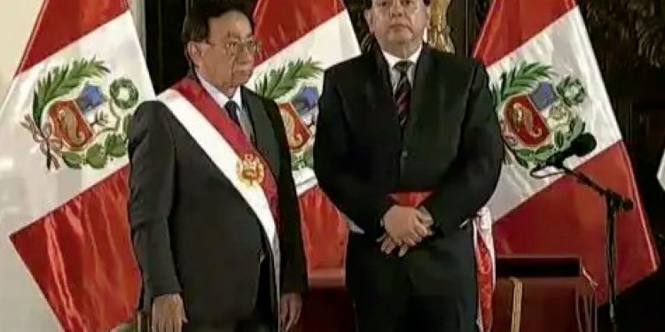 ZAMIR VILLAVERDE DESMIENTE CON FOTOS A WOLFGANG GROZO Y ASEGURA CONOCERLO DESDE 2018: “ÉL ME VISITÓ EN MI DOMICILIO”