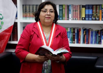 JUEZA SUPREMA TITULAR EMILIA BUSTAMANTE OYAGUE DEMANDA A CIUDADANÍA EXIGIR RESPETO A SUS DERECHOS EN TRANSPORTE PÚBLICO