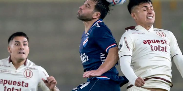 ¡GARRA CREMA! UNIVERSITARIO DERROTA 4-2 A NACIONAL DE URUGUAY EN EL ESTADIO MONUMENTAL