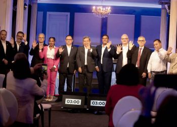 UN DEBATE TÉCNICO ENTRE FUERZA POPULAR Y JUNTOS POR EL PERÚ DONDE SE DEMOSTRÓ QUE EL PARTIDO DE KEIKO FUJIMORI ESTÁ PREPARADO PARA GOBERNAR