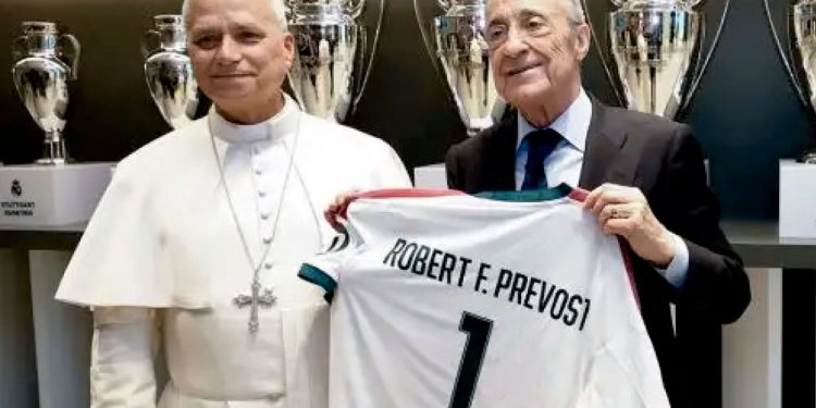 ROBERTO BURNEO IGNORA CUESTIONAMIENTOS: “EL PROCESO ELECTORAL SE HA REALIZADO CON ABSOLUTA NORMALIDAD”