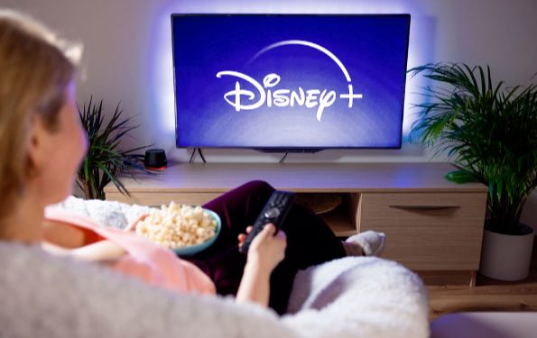 Qué tamaño de televisor elegir según el espacio de tu sala