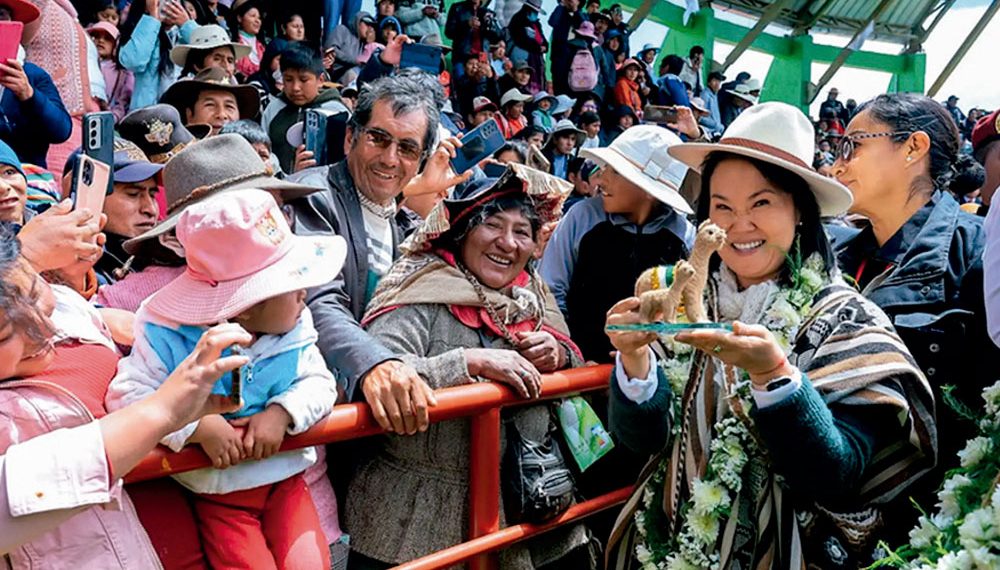 PRESIDENTA KEIKO FUJIMORI CONVOCÓ A MINISTROS DE ESTADO TRAS HECHOS OCURRIDOS EN TRUJILLO