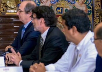 PRESIDENTA FUJIMORI SOSTUVO REUNIONES DE TRABAJO CON EL PREMIER GALARRETA Y MINISTROS