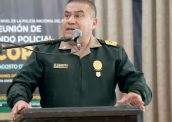 PRESIDENTA FUJIMORI SOSTUVO REUNIONES DE TRABAJO CON EL PREMIER GALARRETA Y MINISTROS