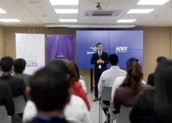 PRESIDENTA KEIKO FUJIMORI RECIBE CARTAS CREDENCIALES DE CINCO EMBAJADORES